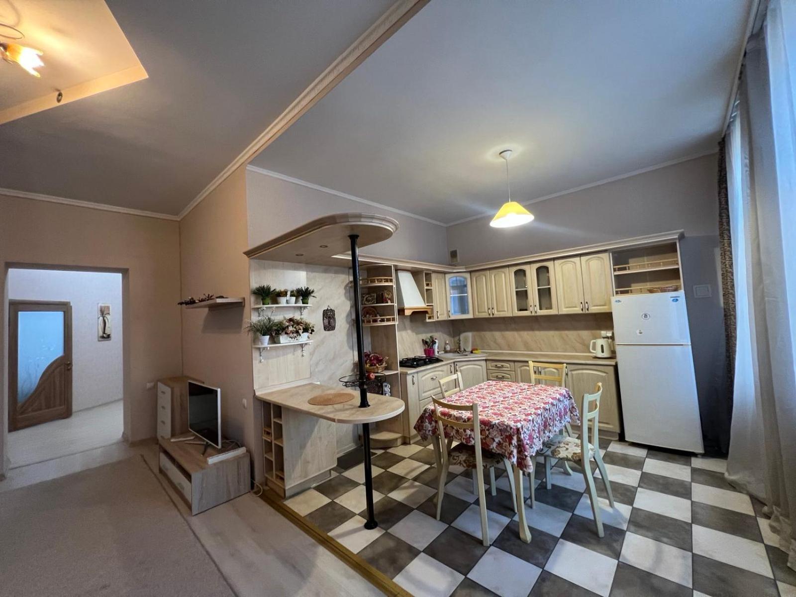 Apartment On Baseinaya Street 13 Kiev Esterno foto