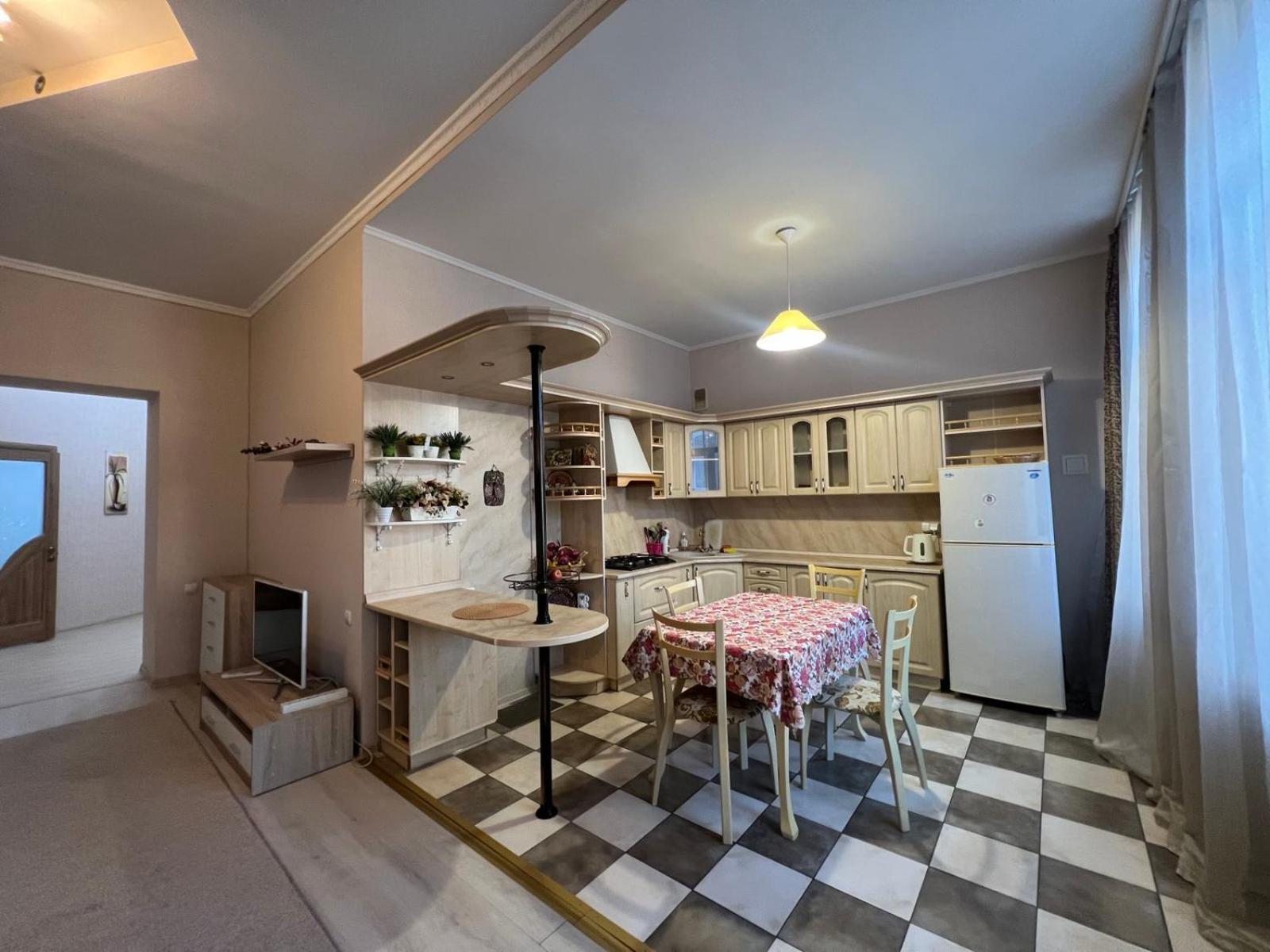 Apartment On Baseinaya Street 13 Kiev Esterno foto