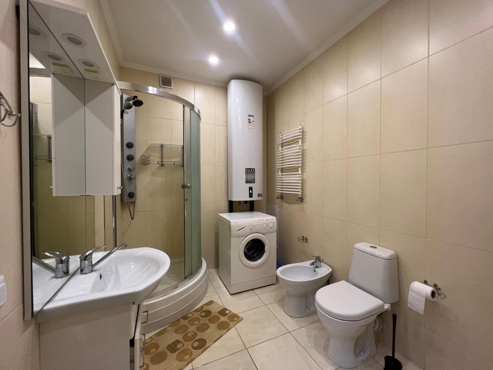 Apartment On Baseinaya Street 13 Kiev Esterno foto