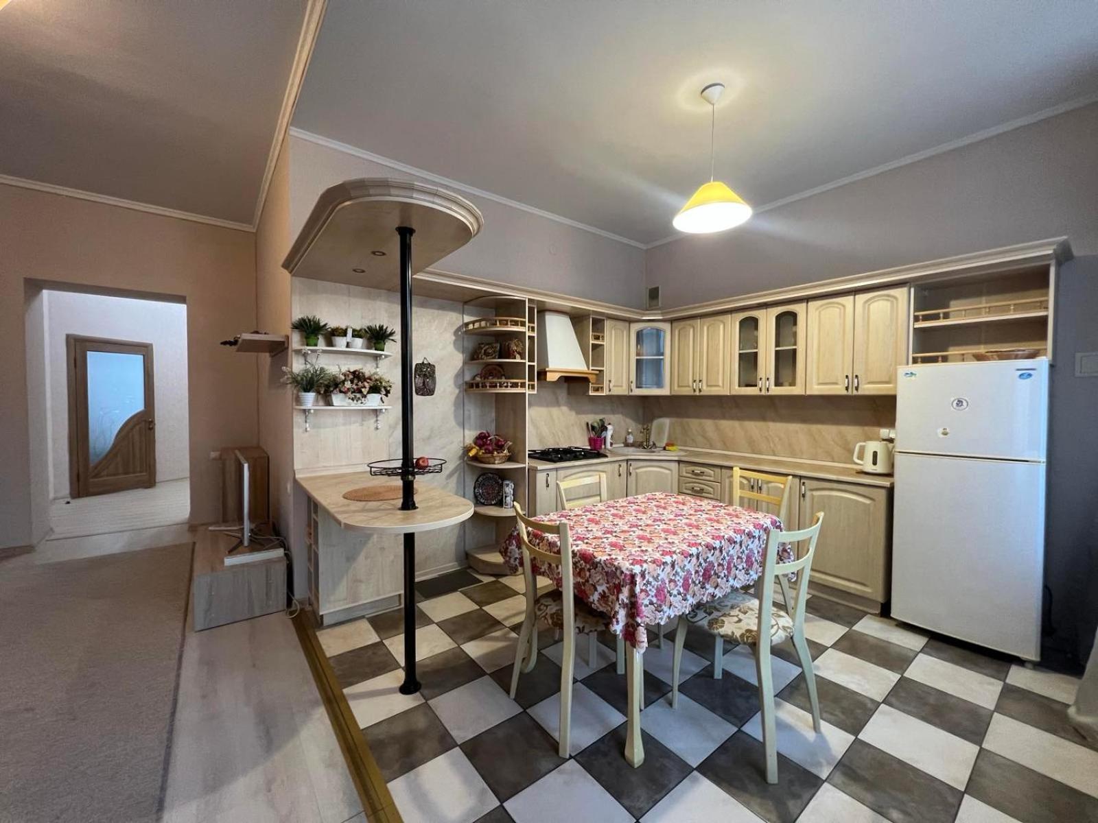 Apartment On Baseinaya Street 13 Kiev Esterno foto